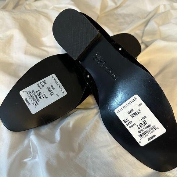 Black Velvet Studded Slip On Shoe by Steve Madden / Women's 8.5M - Picture 7 of 8